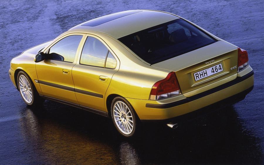  Volvo S60 2000 года  (фото 5 из 37)
